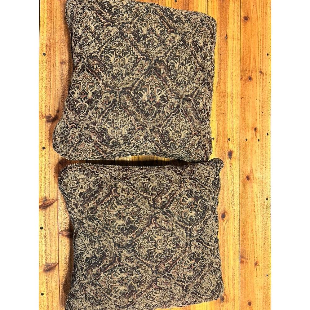 Pair (2) Traditional Ornate Jacquard Chenille Throw Pillows - Brown/Tan - EUC